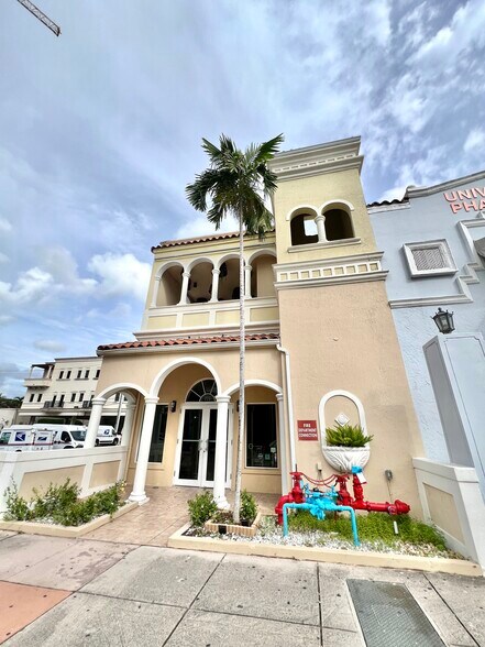More Photos Of 223 Valencia Ave, Coral Gables Restaurant For Lease