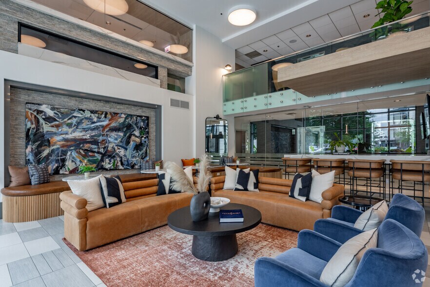 More Photos Of 300 N Canal St, Chicago Apartments For Sale