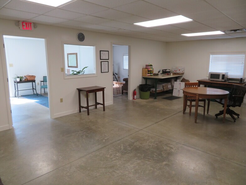 More Photos Of 100 Homestead Ave, Hillsboro Warehouse For Sale