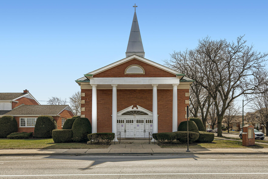 Primary Photo Of 2735 W 79th St, Chicago Religious Facility For Sale