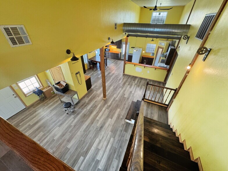 More Photos Of 17052 NE North Dr, Fletcher Flex For Sale