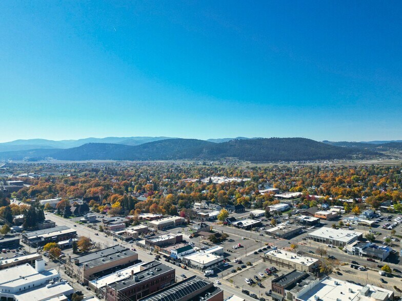 More Photos Of 302 S Main St, Kalispell Restaurant For Sale