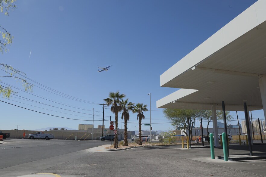 More Photos Of 4990 Paradise Rd, Las Vegas Service Station For Lease