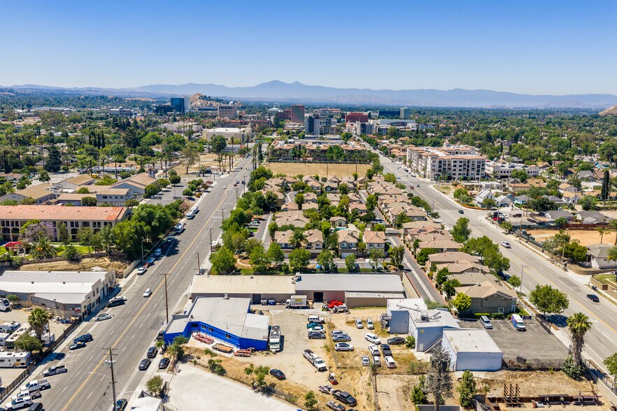 More Photos Of 2879 Main St, Riverside Warehouse For Sale