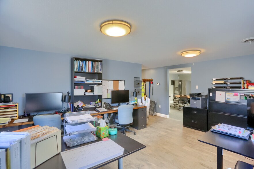 More Photos Of 115 W Main St, Evans City Freestanding For Sale