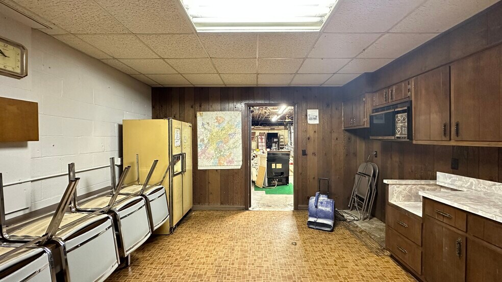 More Photos Of 7705 67th St S, Birmingham Flex For Lease