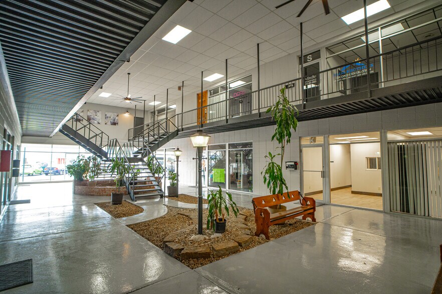 More Photos Of 3433-3455 S Campbell Ave, Springfield Medical For Lease