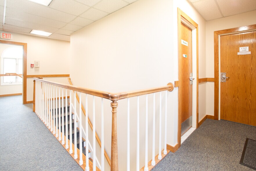 More Photos Of 78 Faunce Corner Mall Rd, North Dartmouth Medical For Sale