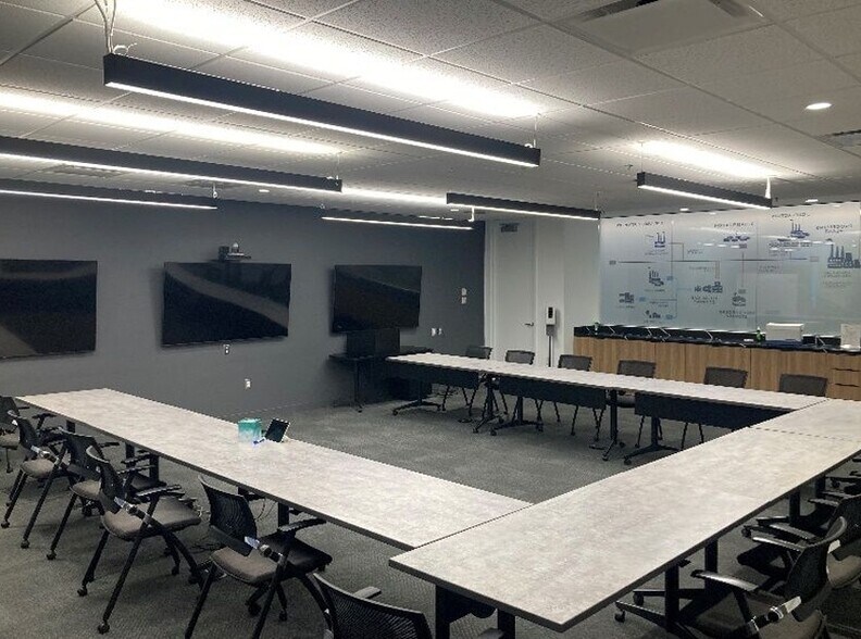 More Photos Of 3100 Interstate N Cir, Atlanta Office For Lease