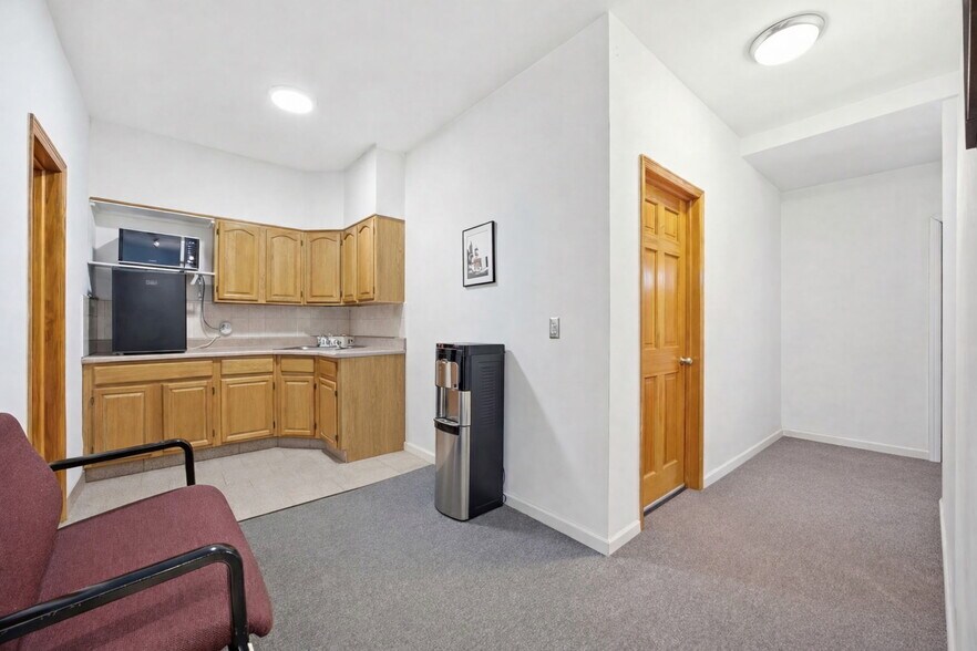 More Photos Of 331 Leonard St, Brooklyn Apartments For Lease