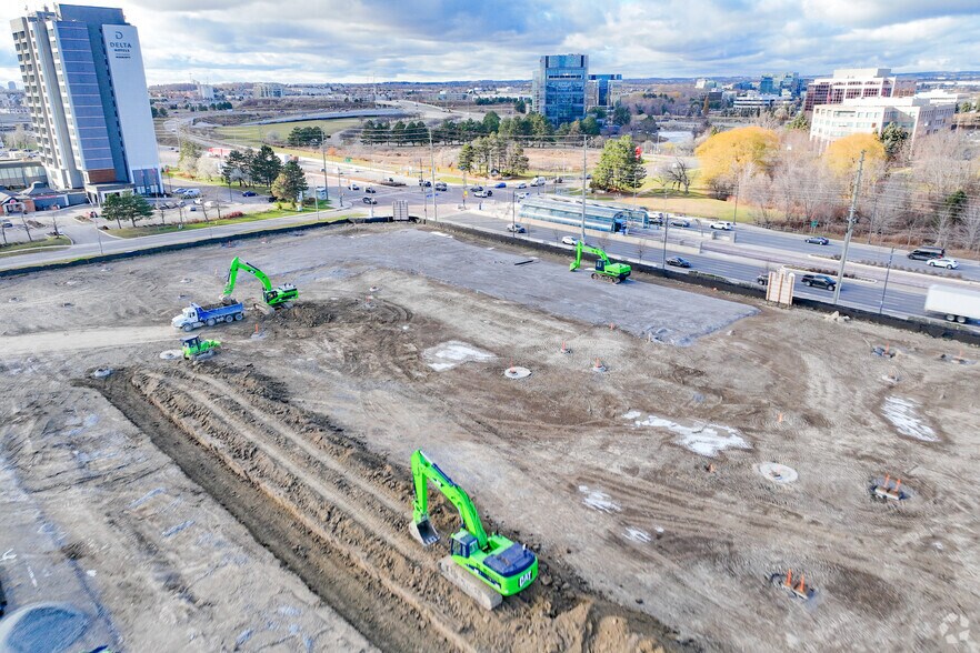 More Photos Of 55 E Valhalla Dr, Markham Office For Sale