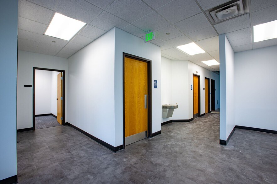 More Photos Of 5610 Ward Rd, Arvada Light Manufacturing For Lease