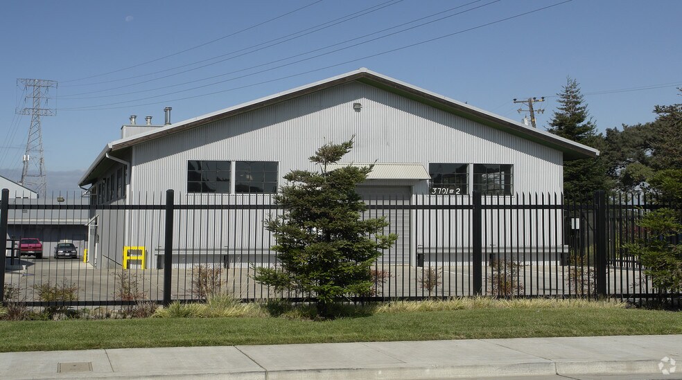 More Photos Of 3701 Collins Ave, Richmond Unknown For Lease