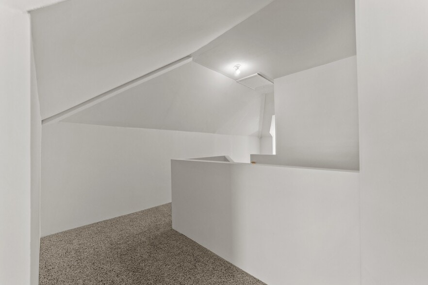 More Photos Of 2007 Baltic Ave, Virginia Beach Apartments For Sale