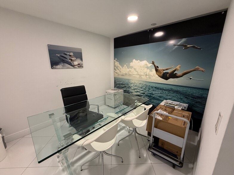 More Photos Of 300 Alton Rd, Miami Beach Office For Lease