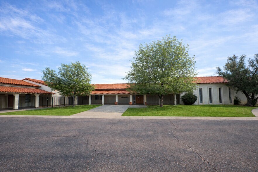 More Photos Of 3546 E Thomas Rd, Phoenix Religious Facility For Lease
