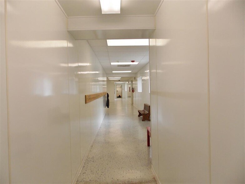 More Photos Of 702 S Peachtree St, Jasper Daycare Center For Lease