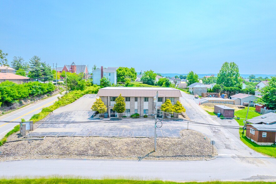 More Photos Of 1027 W Main St, Mount Pleasant Medical For Sale