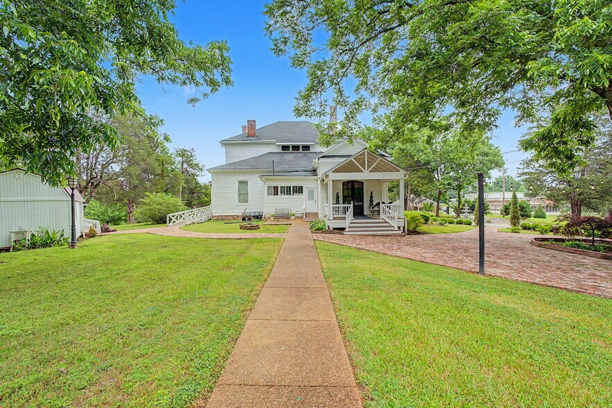 More Photos Of 118 Hwy 309 S, Byhalia Lodge Meeting Hall For Sale