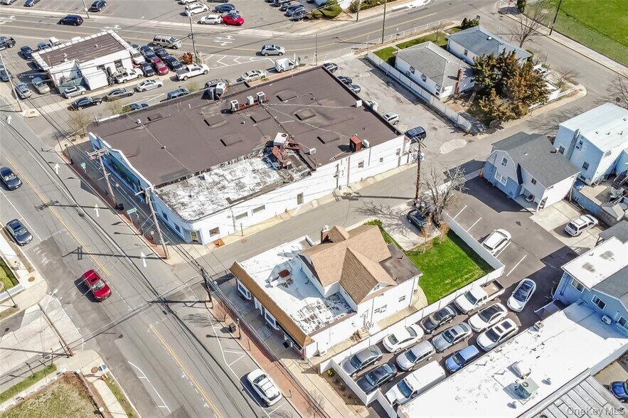More Photos Of 222 Hempstead Ave, Lynbrook Storefront Retail Residential For Sale