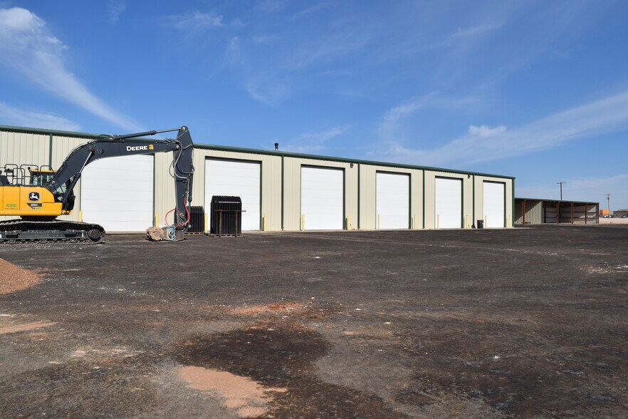 More Photos Of 9701 FM 307, Midland Flex For Lease