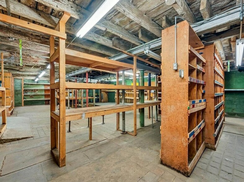 More Photos Of 1424 118th St, College Point Warehouse For Sale