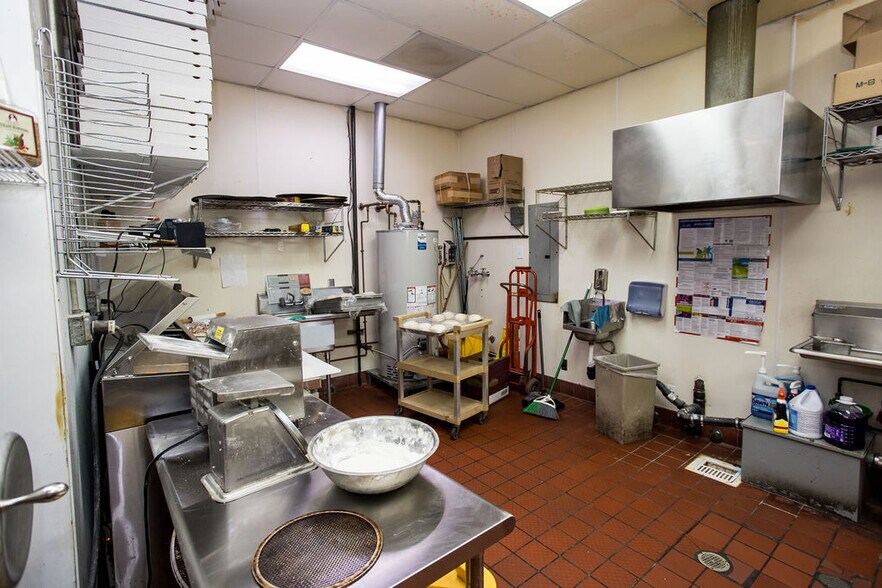 More Photos Of 4400 Keller Ave, Oakland Freestanding For Sale