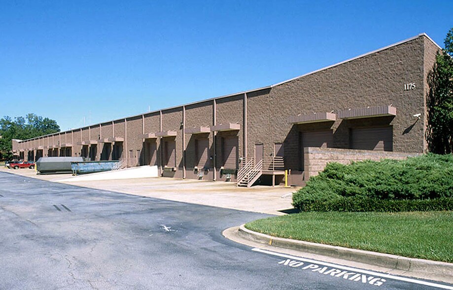 More Photos Of 1175 Northmeadow Pky, Roswell Light Distribution For Lease
