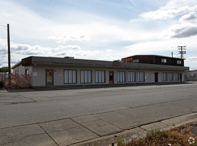 More Photos Of 1212-1216 Kentucky Ave, Woodland Office For Lease