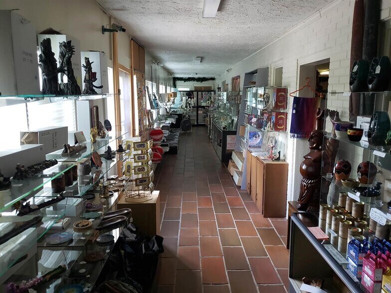 More Photos Of 2487 US Highway 211 W, Luray Storefront For Sale