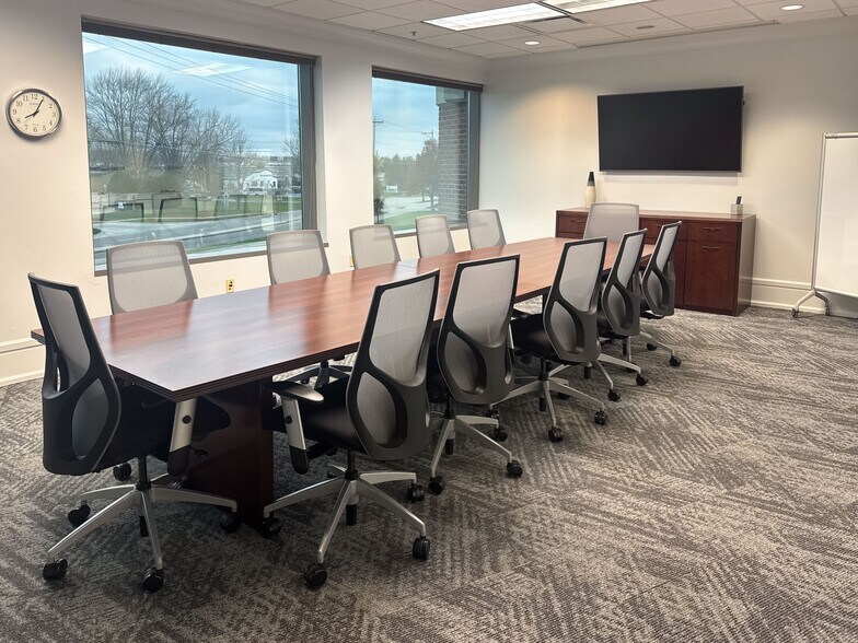 More Photos Of 470 Olde Worthington Rd, Westerville Coworking Space