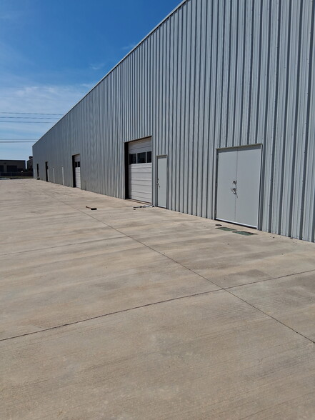 Primary Photo Of 4200 28th Ave NW, Norman Industrial For Lease
