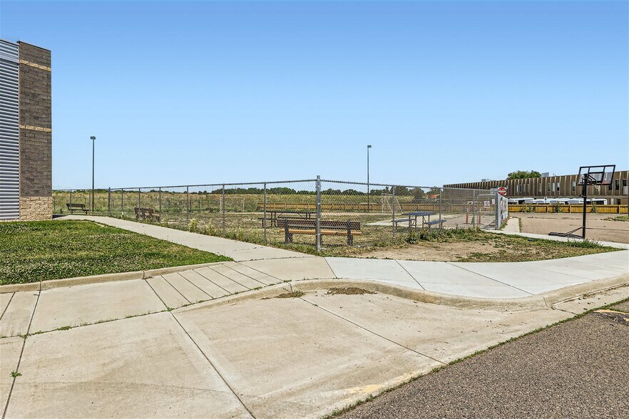 More Photos Of 801 Yosemite St, Denver Schools For Sale