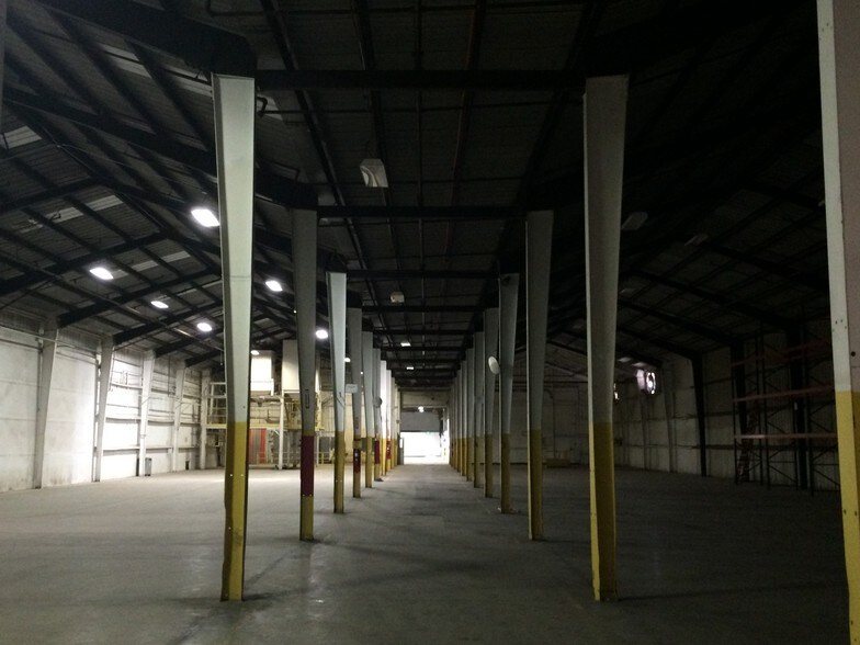 More Photos Of 201 S Cactus Ave, Rialto Manufacturing For Sale