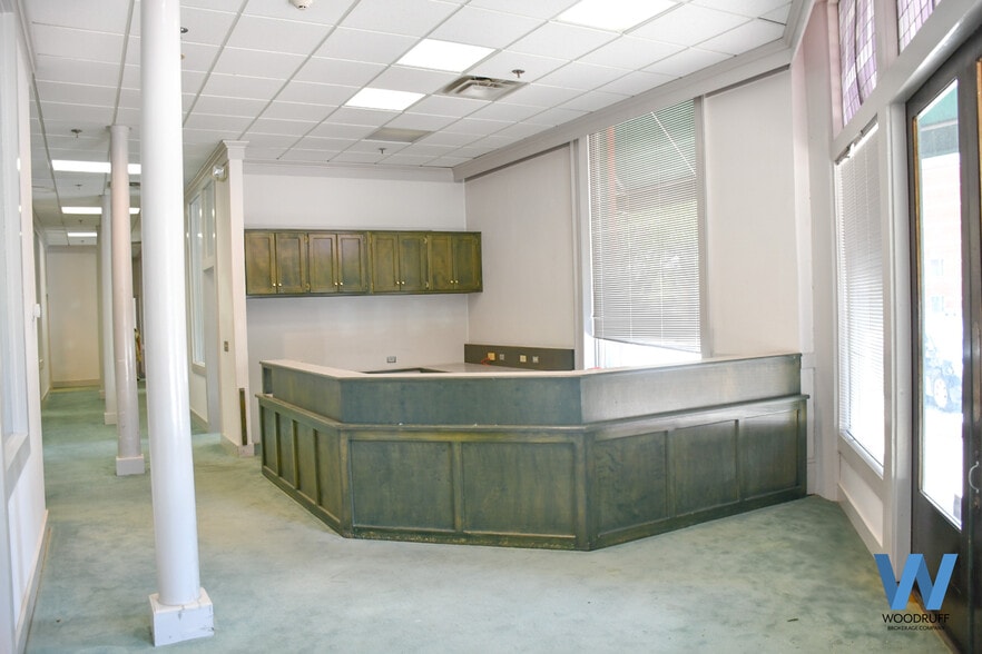 More Photos Of 1000 Broadway, Columbus Apartments For Lease