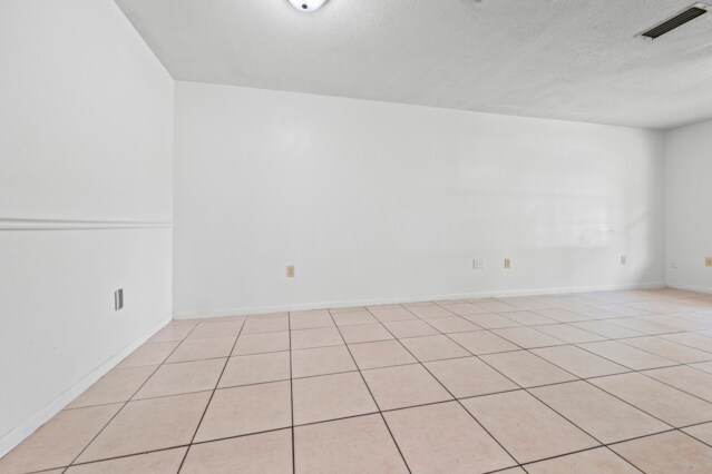 More Photos Of 325 SW Leisure Dr, Lake City Apartments For Sale