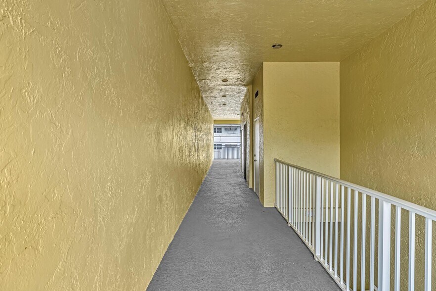 More Photos Of 5130 N Federal Hwy, Fort Lauderdale Storefront Retail Office For Lease