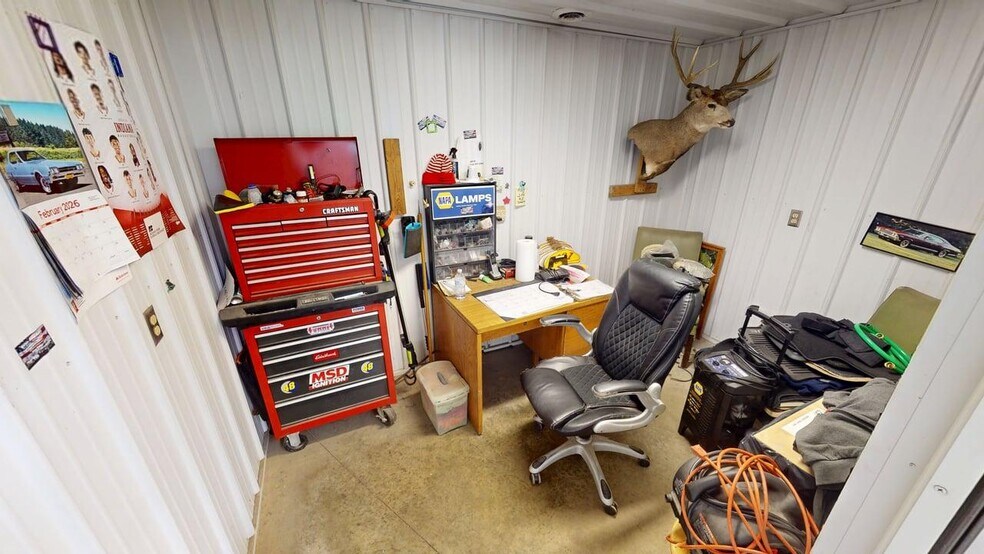 More Photos Of 115 N 6th St, Monticello General Retail For Sale