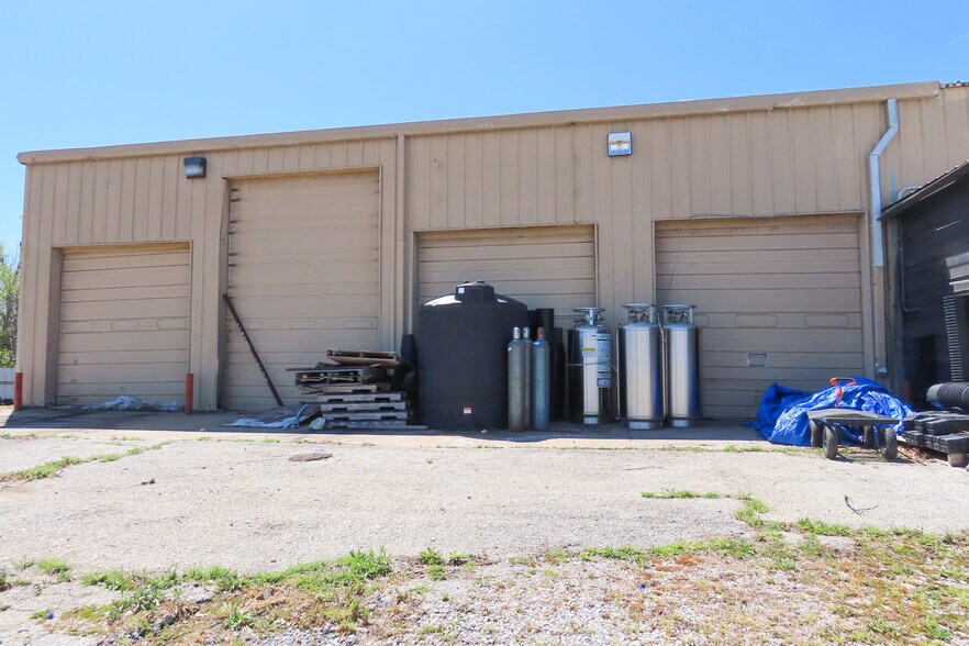 More Photos Of 441251 E Highway 60, Vinita Warehouse For Sale