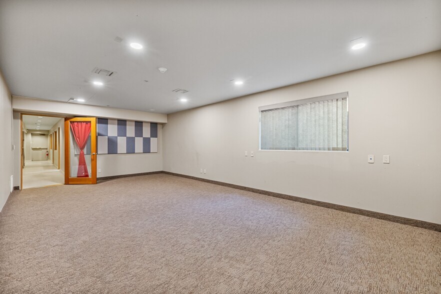 More Photos Of 75 Kallof Pl, Sedona Loft Creative Space For Lease