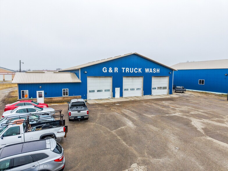 More Photos Of 501 11th St NE, Austin Carwash For Sale