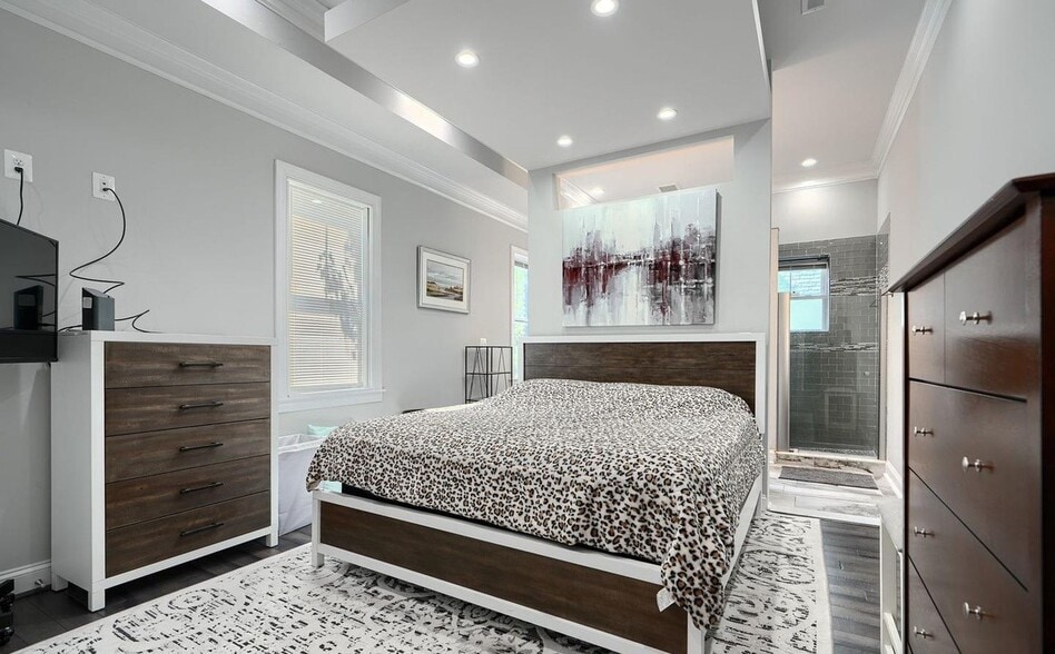 More Photos Of 635 E Fort Ave, Baltimore Specialty For Sale