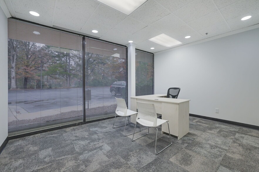 More Photos Of 3469 Lawrenceville Hwy, Tucker Office For Lease