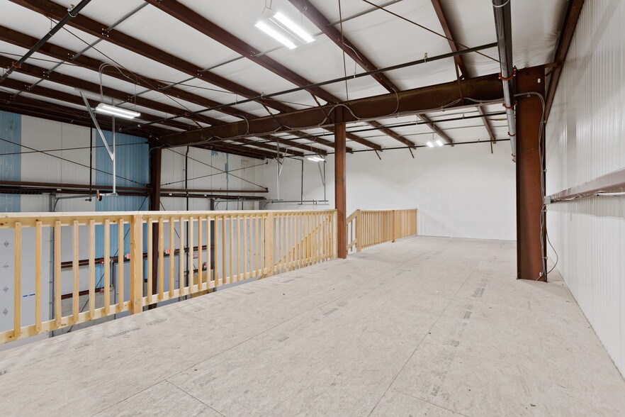 More Photos Of 907 North St, Randolph Light Distribution For Lease