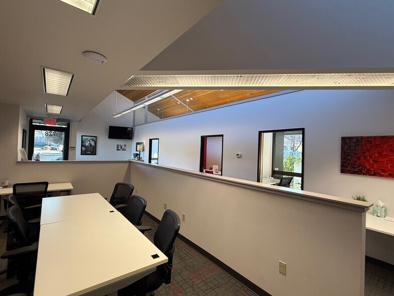 More Photos Of 728 NW Kings Blvd, Corvallis Freestanding For Lease