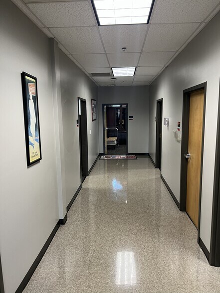 More Photos Of 4022 Integrity Dr, Roanoke Distribution For Lease