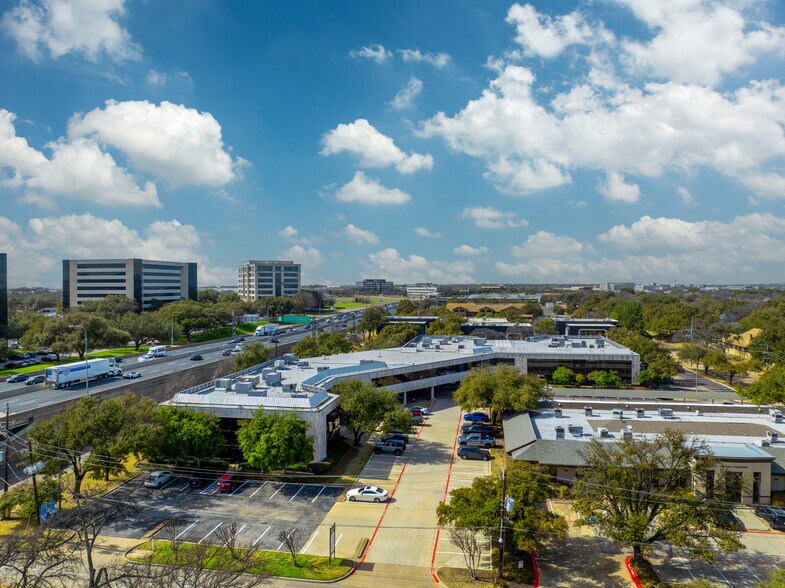 More Photos Of 16800 N Dallas Pky, Dallas Medical For Sale