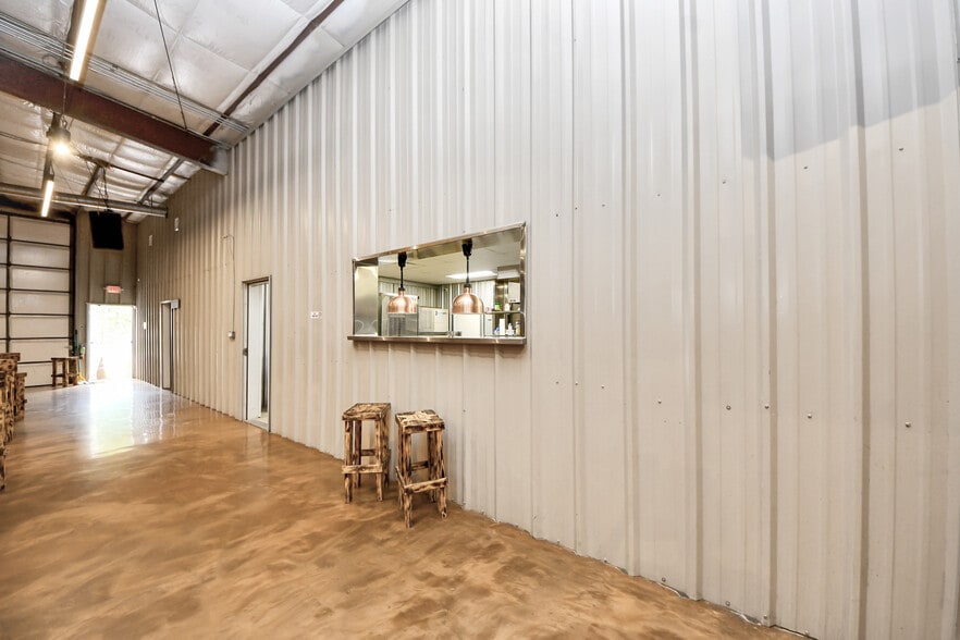 More Photos Of 11730 Aldine Westfield Rd, Houston Warehouse For Sale