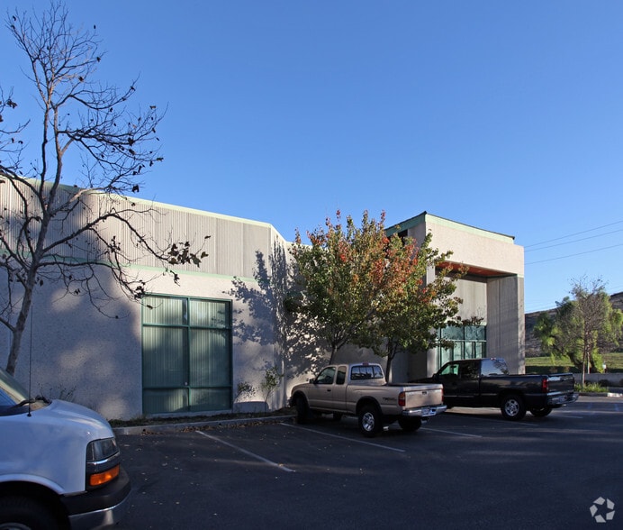 More Photos Of 3555 Old Conejo Rd, Newbury Park Warehouse For Lease