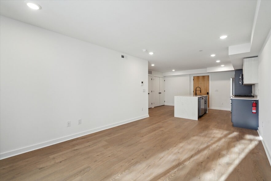 More Photos Of 1951 Point Breeze Ave, Philadelphia Apartments For Sale